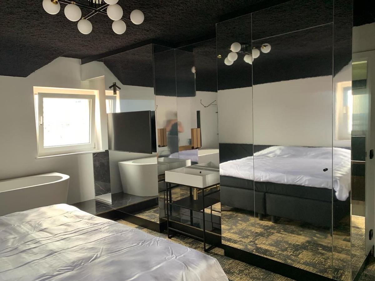 Bed & Breakfast Maison Noire Westende-Bad Incl Parking & Ontbijt Middelkerke Dış mekan fotoğraf
