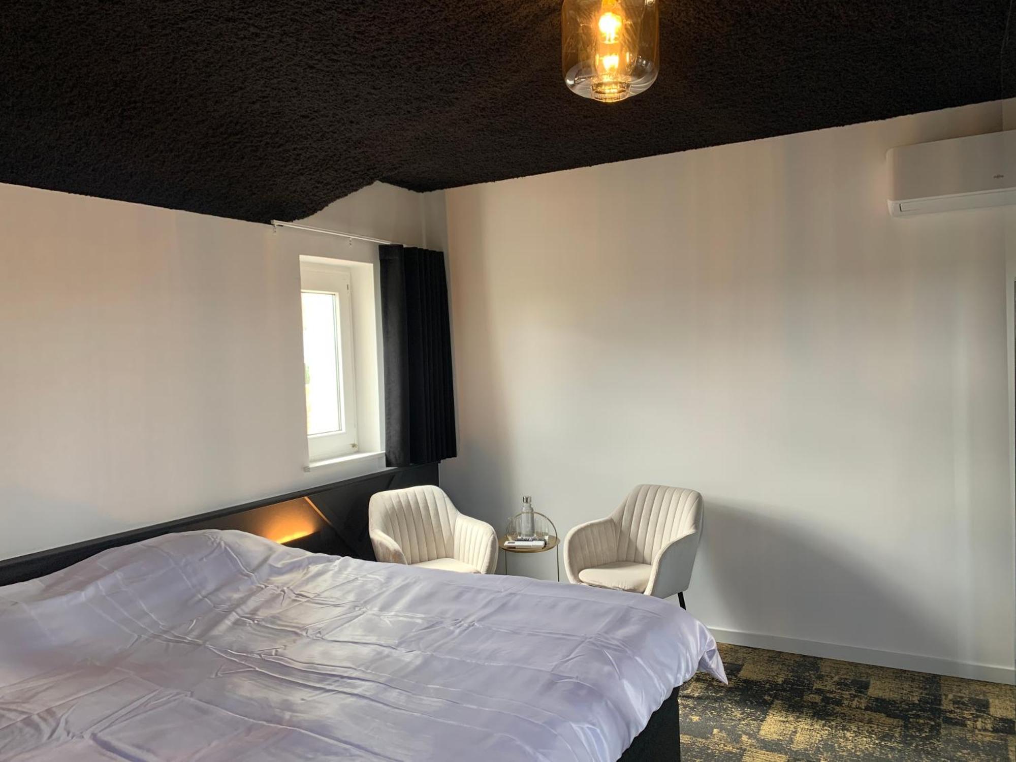 Bed & Breakfast Maison Noire Westende-Bad Incl Parking & Ontbijt Middelkerke Dış mekan fotoğraf
